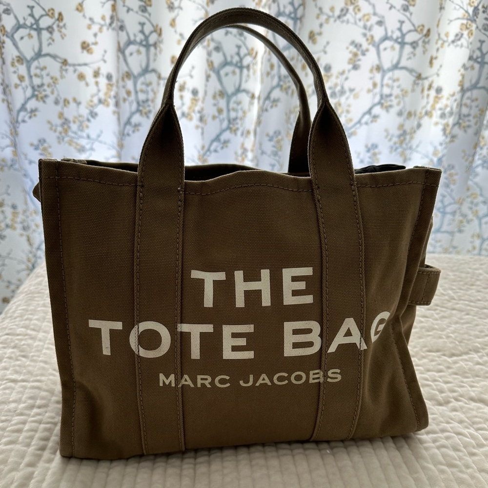 The Tote Bag by Marc Jacobs